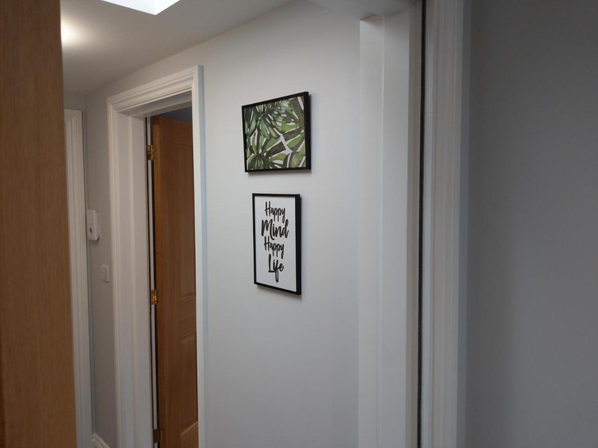 27 High Street Apartment *